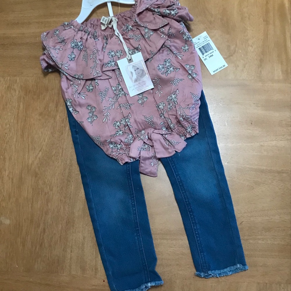 Jessica Simpson NWT 24 Months Fray Hem Jeans & Top